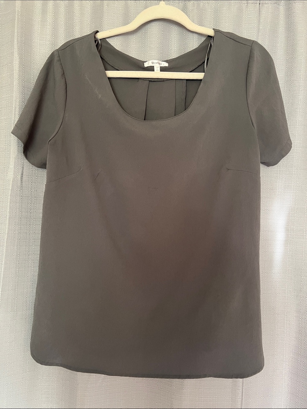 Women’s Scoop Neck Short Sleeve Blouse - Gray by Morisol